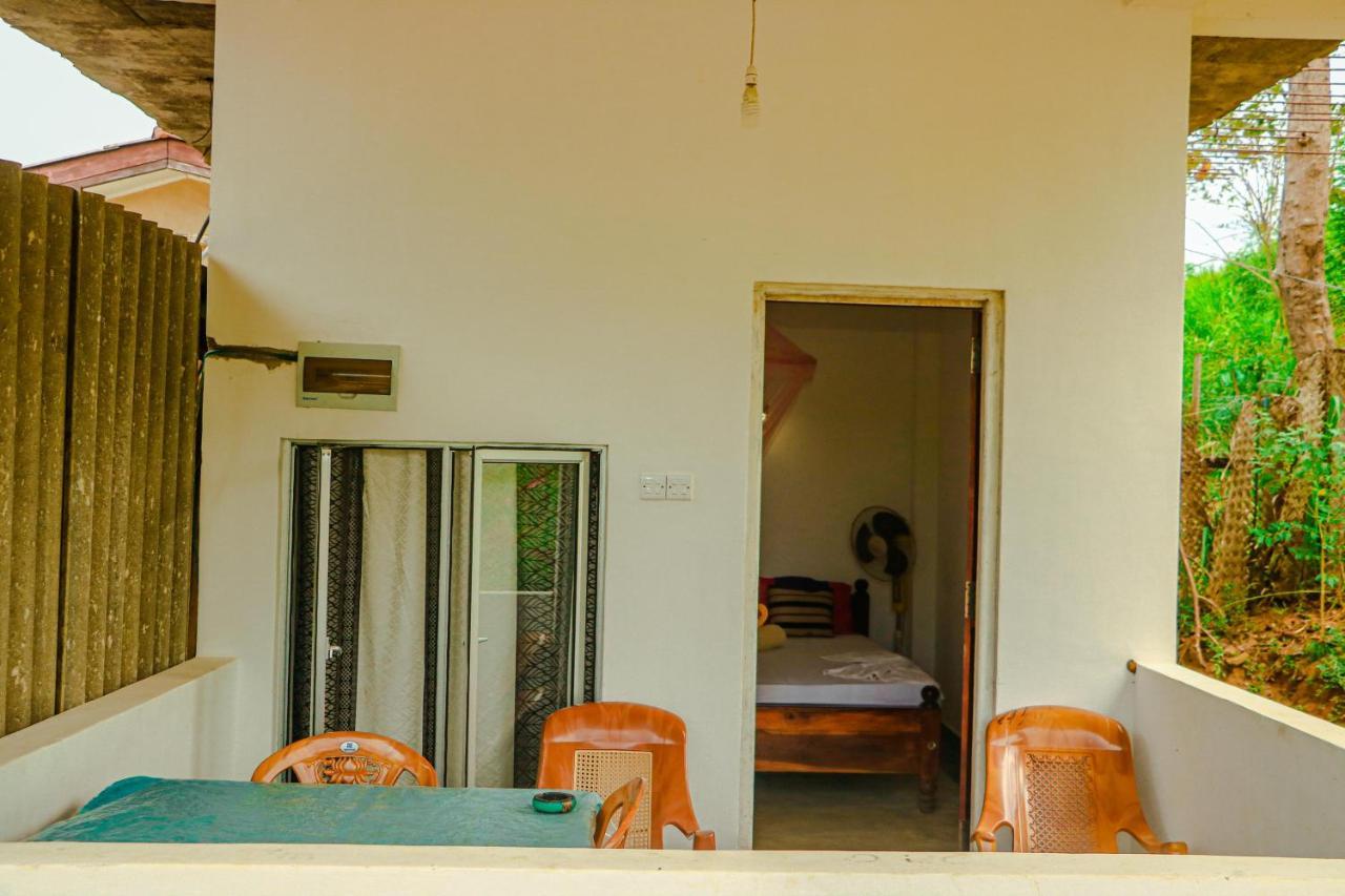 Sigiri Gayani Home Stay Сигирия Экстерьер фото