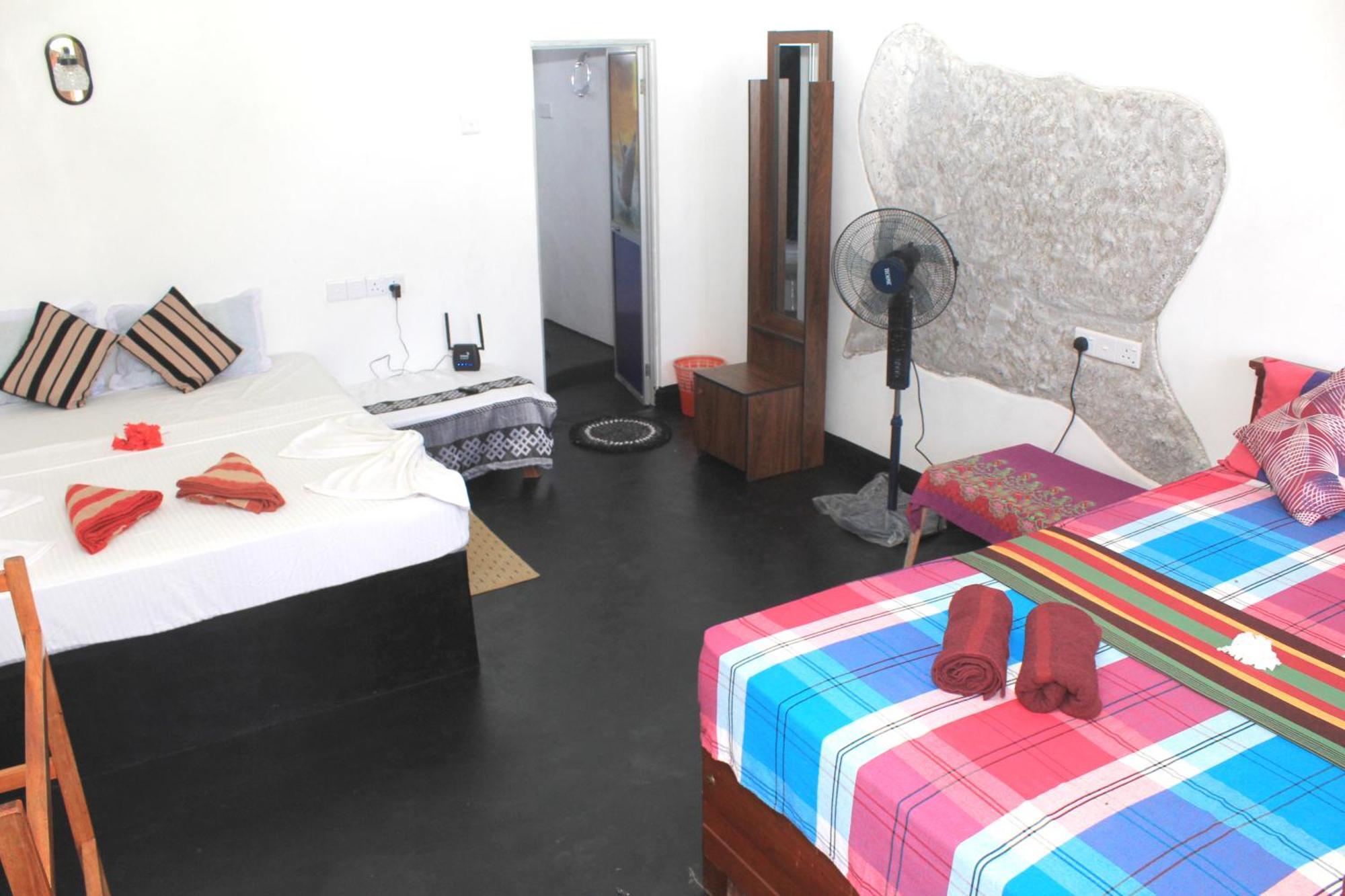 Sigiri Gayani Home Stay Сигирия Экстерьер фото